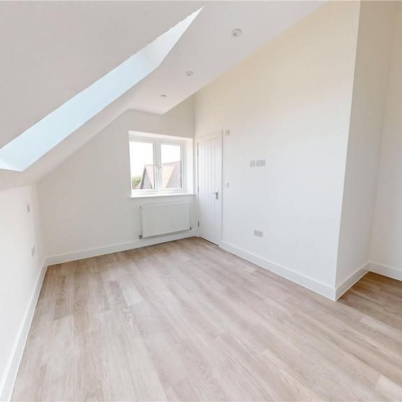 2 bedroom penthouse to rent - Photo 1