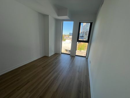 For Lease - 1 Hillsdale Avenue Unit# 502, Toronto, Ontario - Photo 2