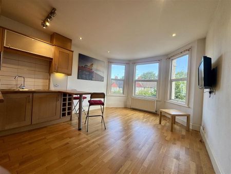 1 bedroom apartment to rent - Photo 2