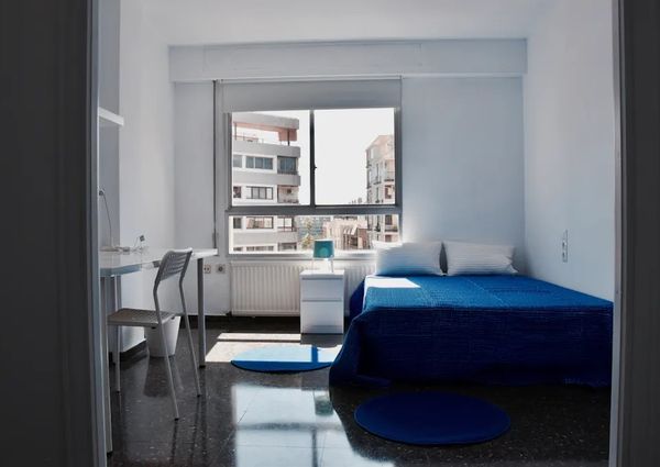 Calle Doctor Moliner, Valencia, Valencian Community 46010