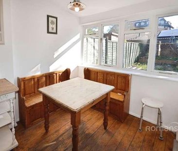 Wellesley Road, Slough, Berkshire, SL1 - Photo 2