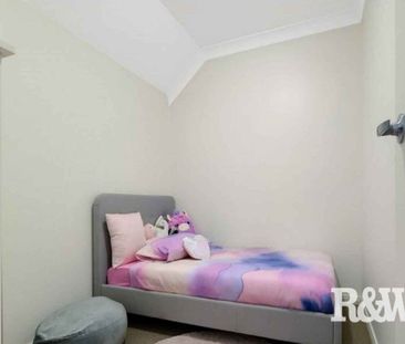 2/37 Adelaide Street Oxley Park - Photo 1