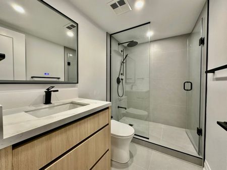 For Lease - 7601 Bathurst Street Unit# 212, Vaughan, Ontario - Photo 3