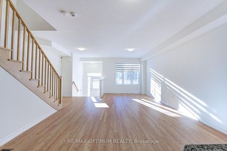 For Lease - 305 Garner Road Unit# 2, Hamilton, Ontario - Photo 2