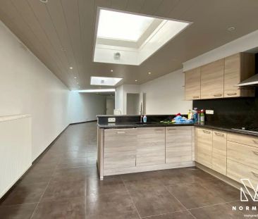 Hedendaagse woning met tuin en 3 slaapkamers op centrum-ligging. - Foto 1