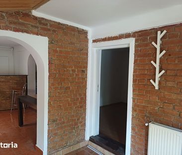 Casa 3 camere de inchiriat - Fotografie 1