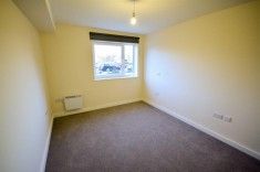 2 bed Apartment for Rent - Photo 5