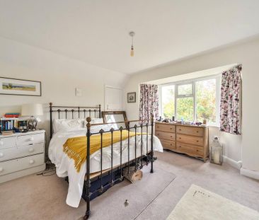 3 bedroom semi-detached house to rent - Photo 6