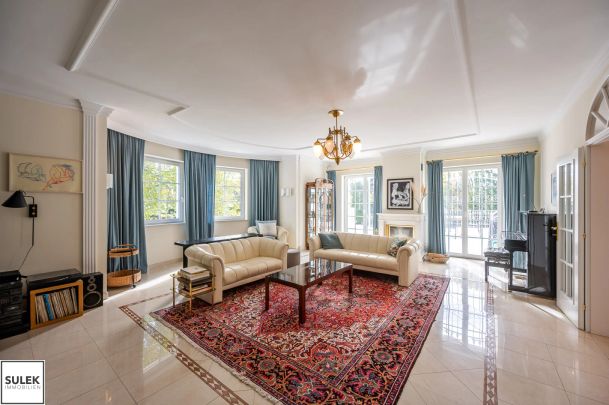 Traumhafte Villa mit historischem Flair, großem Garten, Pool, Sauna & und vielem mehr! - Foto 1