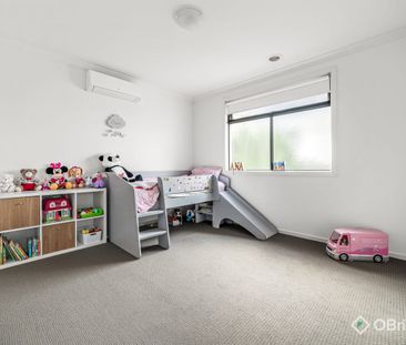 Modern Three-Bedroom Townhouse in Prime Carrum Downs Location - Photo 3