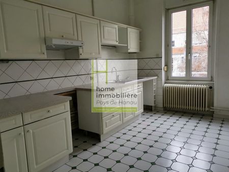 Appartement de 4/5 pièces - STRASBOURG AVENUE DES VOSGES - Photo 2