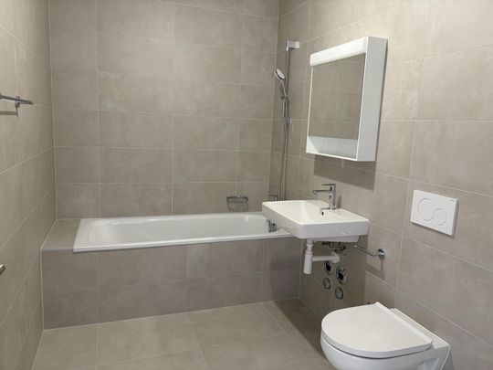 Très joli appartement de 2.5 pièces au 2ème étage avec grand balcon - Photo 1