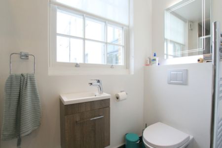 1 Bedroom Apartment, St. John’S Hill, Clapham Junction - Photo 5