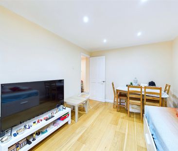 Railway Side, London - 1 bedroomProperty for lettings - Chasebuchanan - Photo 2