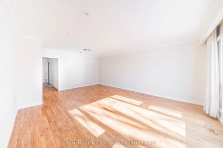 222 Cass Avenue #Main - Photo 3