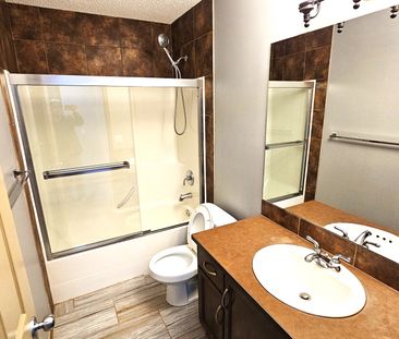 Elegant 4 Bed / 3.5 Bath Home In Springbank Hill - Photo 5