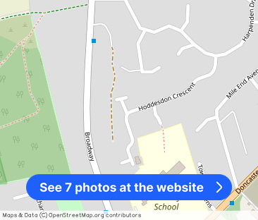 Hoddesdon Crescent - Photo 1