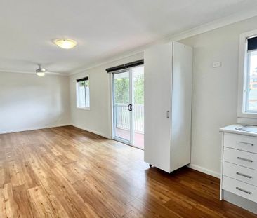40 Edward Street, Charlestown - Photo 2
