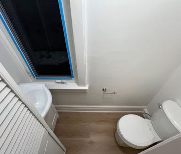 For Lease - 82 Curzon Street Unit# UNIT 1, Toronto, Ontario - Photo 5