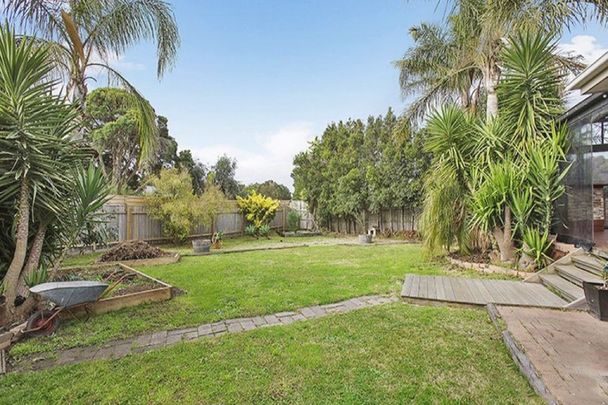 Three bedroom family house - Photo 1