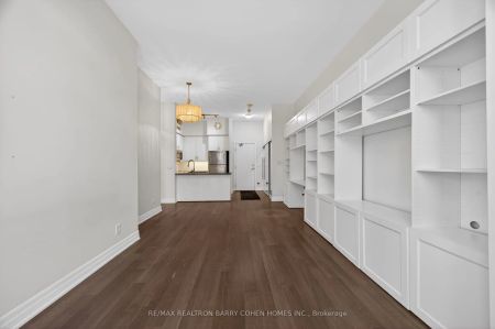 500 St Clair Avenue W #301 - Photo 5