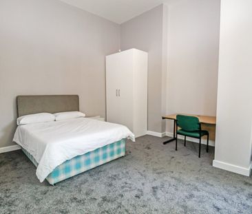 6 bedroom detached apartment to rent - Photo 6