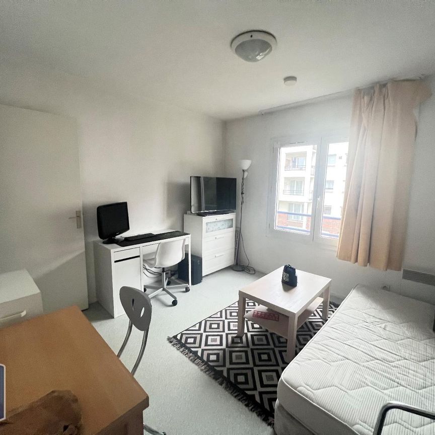 Location Appartement 1 pièce 17m² LILLE 59000 - Photo 1