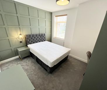 1 bedroom in a house share to rent - Photo 2