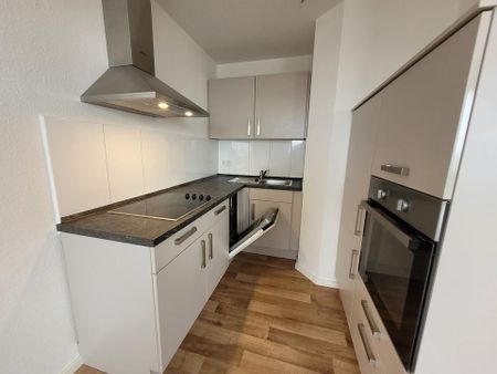 Helle 4-Raumwohnung mit EBK - Photo 4