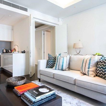 1 bedroom mansion flat with 1 reception and 1 bathroom in Mayfair, W1K - Photo 1