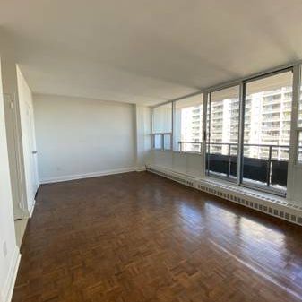 AVAILABLE NOW!!! Bachelor at 70 Cambridge Avenue - Photo 1