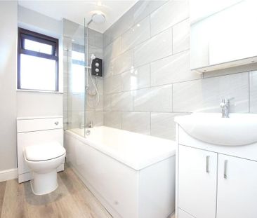 2 bedroom terraced house to rent - Photo 6