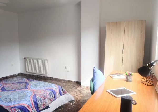 Carrer dIbi, Paterna, Valencian Community 46989