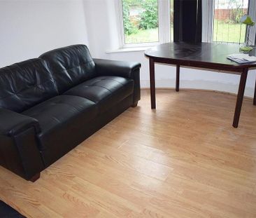 4 bedroom semi-detached house to rent - Photo 1