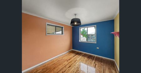 Spacious Family Home with Huge Rumpus - Photo 3