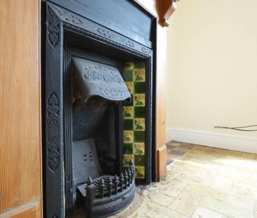 3 bedroom semi-detached house to rent - Photo 5