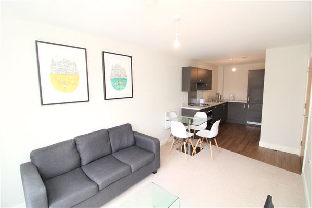 1 bedroom Flat To Rent - Photo 1