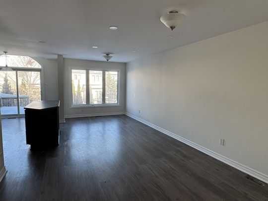 For Lease - 247 HUNTERBROOK Street, Kanata, Ontario - Photo 1