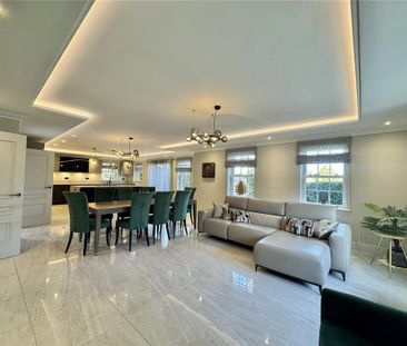 5 bedroom detached house to rent - Photo 3