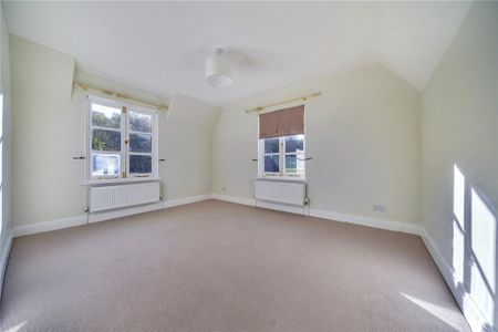 4 bedroom detached house to rent - Photo 5