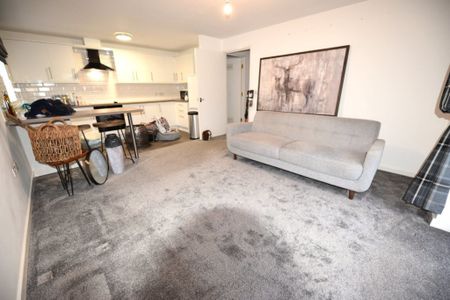 2 bedroom Flat in Flat 23, Leeds - Photo 4