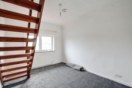 2 bed maisonette to rent in South Road, West Drayton, UB7 - Photo 3