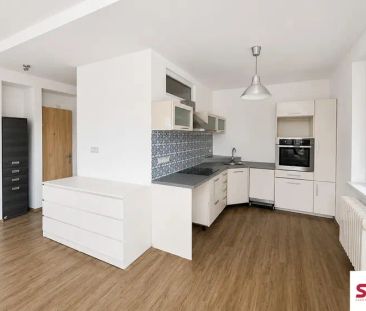 Pronájem prostorného bytu 2+kk částečně zařízený se klepem Púchovsk... - Photo 1