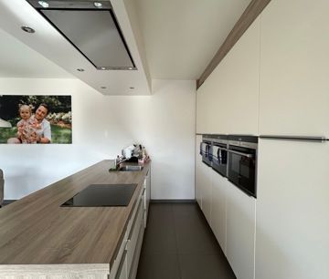 Prachtige halfvrijstaande gezinswoning met 5 slaapkamers - Foto 2