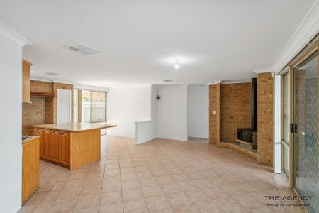 Golden Opportunity in the Willetton High School Zone! Spacious Family Home with Great Features - Photo 5