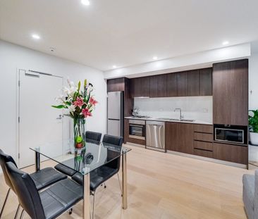Private & Convenient Living with a Dedicated Study in Coburg - Photo 5