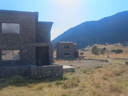 Μεζονέτα για ενοικίαση Καλύβια (Αράχωβα) - Φωτογραφία 2
