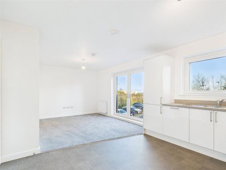 2 bedroom apartment to rent - Photo 2