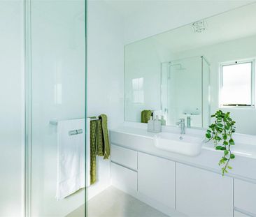 Stunning Ex-Display Home Now Available for Lease in Jimboomba! - Photo 6