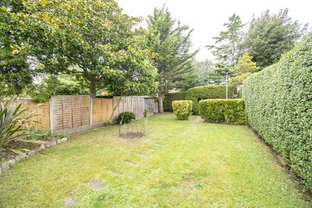 5 bedroom detached house to rent - Photo 2